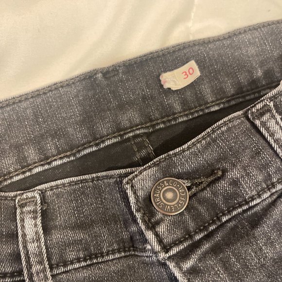 black levis skinny jeans - Picture 3 of 5